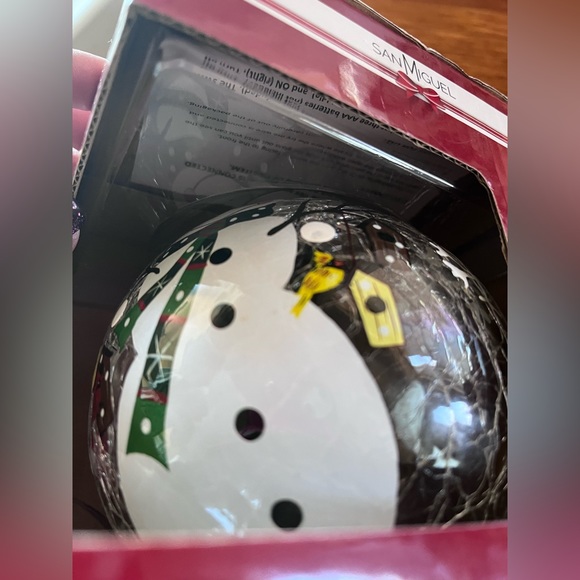 NIB Mini-Orb Hand-painted Snowman with Crackled Glass Finish Ornament - Picture 9 of 10